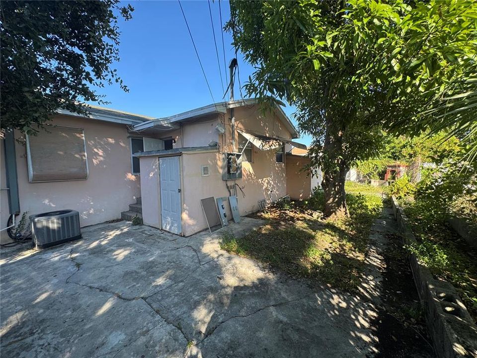 For Sale: $324,999 (4 beds, 0 baths, 1644 Square Feet)