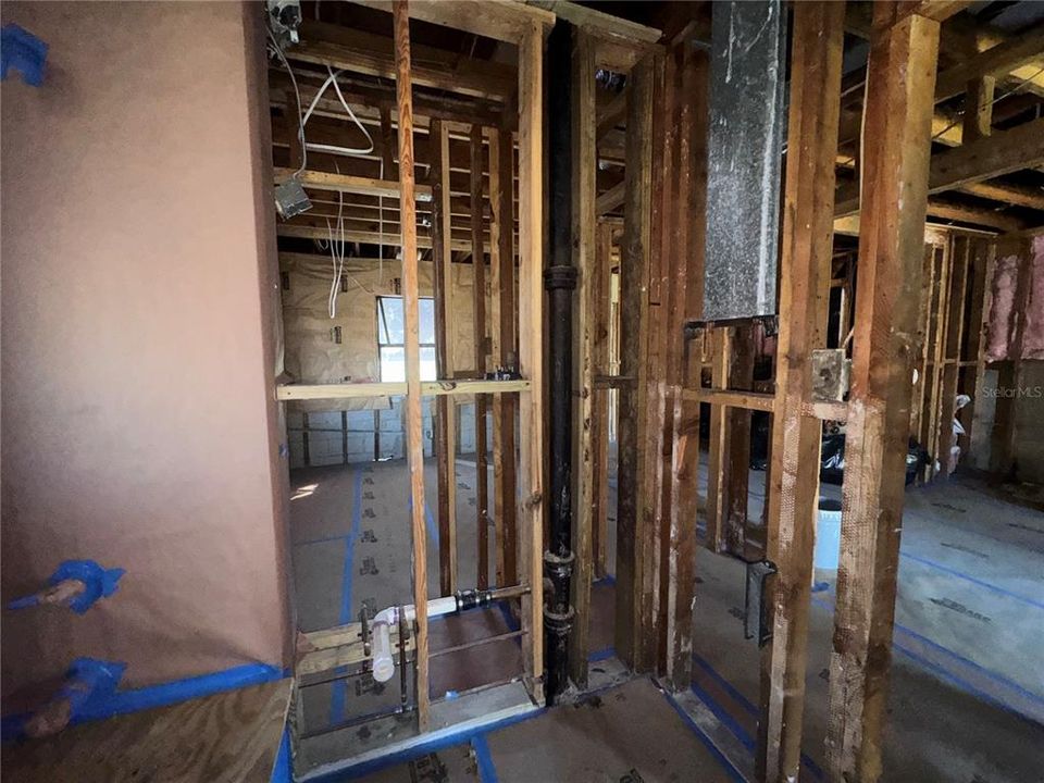 For Sale: $324,999 (4 beds, 0 baths, 1644 Square Feet)