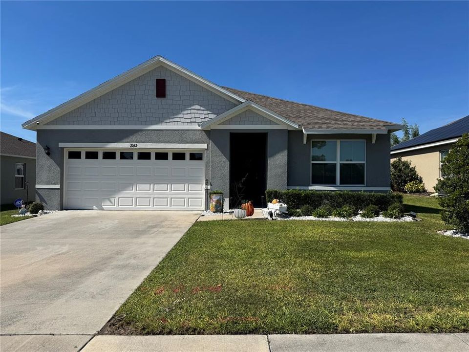 Recently Rented: $2,500 (3 beds, 2 baths, 1690 Square Feet)