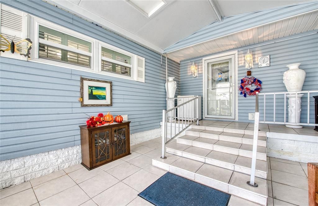 На продажу: $359,000 (3 спален, 2 ванн, 1272 Квадратных фут)