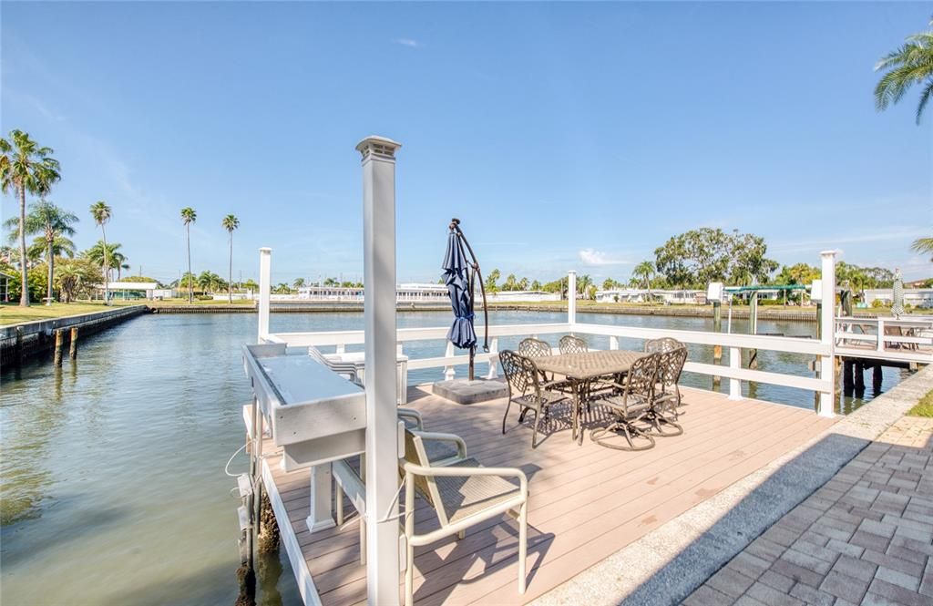 На продажу: $359,000 (3 спален, 2 ванн, 1272 Квадратных фут)