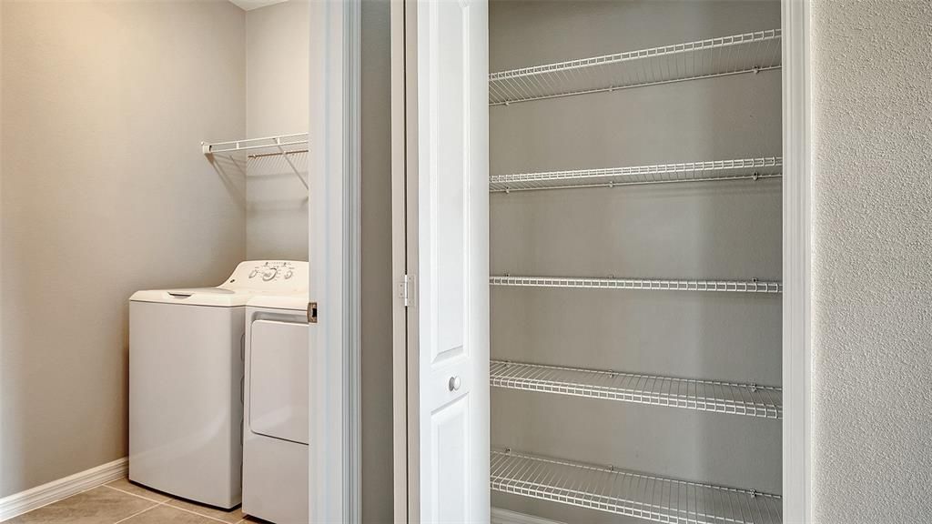 Active With Contract: $359,990 (3 beds, 2 baths, 1790 Square Feet)