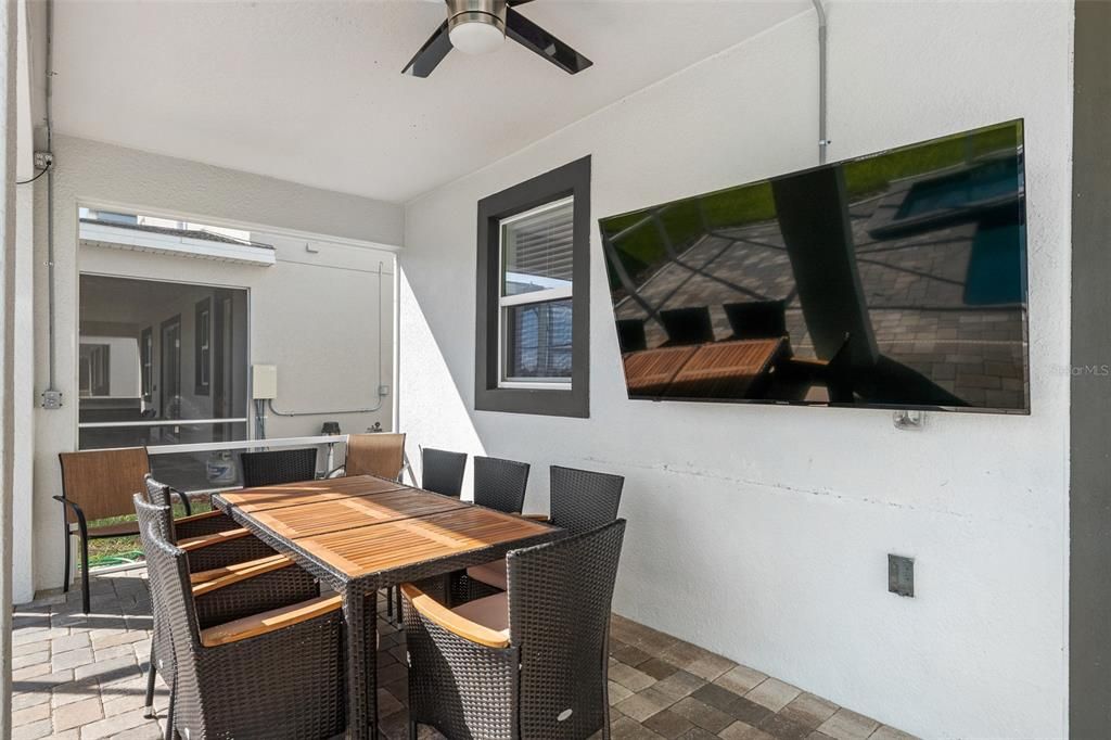 For Sale: $699,000 (7 beds, 6 baths, 3339 Square Feet)