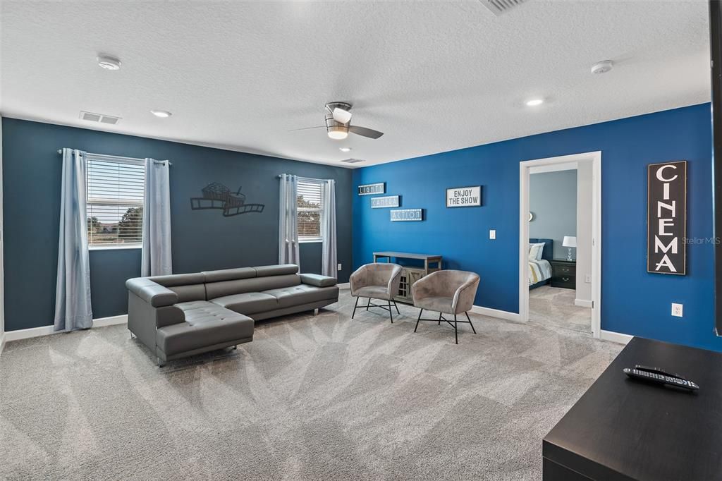 For Sale: $699,000 (7 beds, 6 baths, 3339 Square Feet)