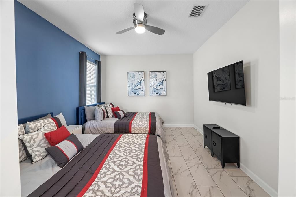 For Sale: $699,000 (7 beds, 6 baths, 3339 Square Feet)