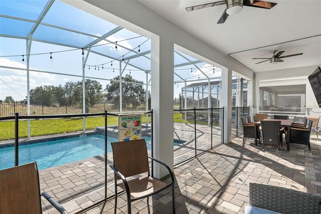 For Sale: $699,000 (7 beds, 6 baths, 3339 Square Feet)