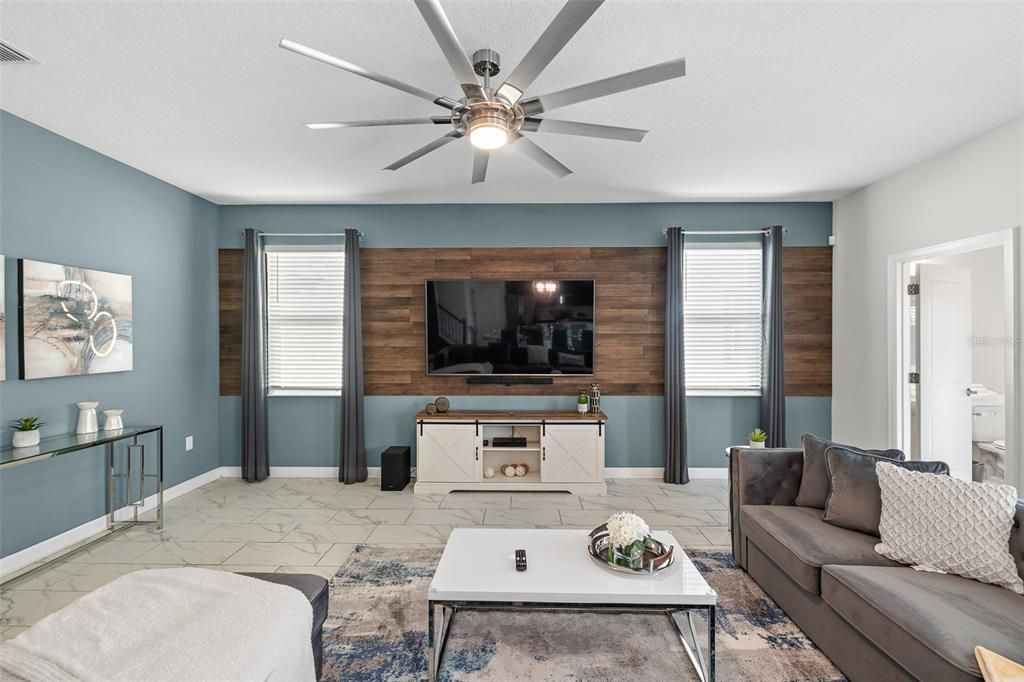 For Sale: $699,000 (7 beds, 6 baths, 3339 Square Feet)