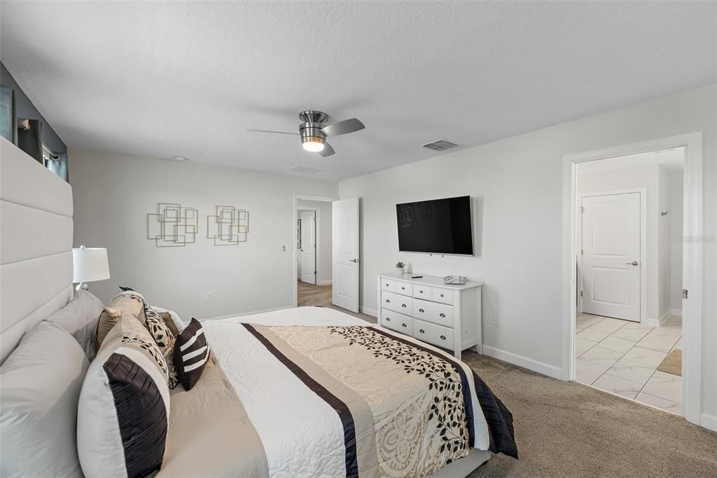 For Sale: $699,000 (7 beds, 6 baths, 3339 Square Feet)