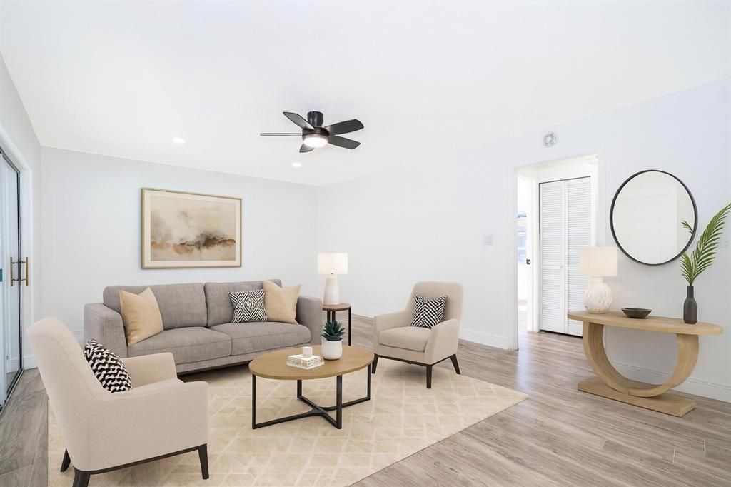 Activo con contrato: $428,900 (3 camas, 2 baños, 1640 Pies cuadrados)