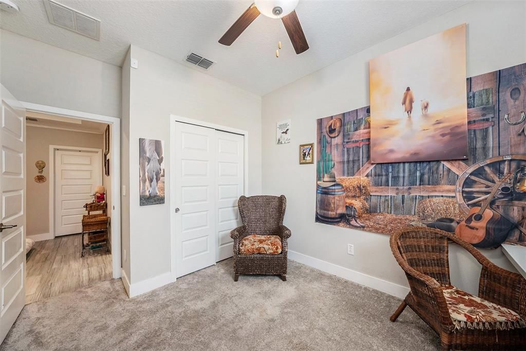 待售: $360,000 (3 贝兹, 2 浴室, 1968 平方英尺)