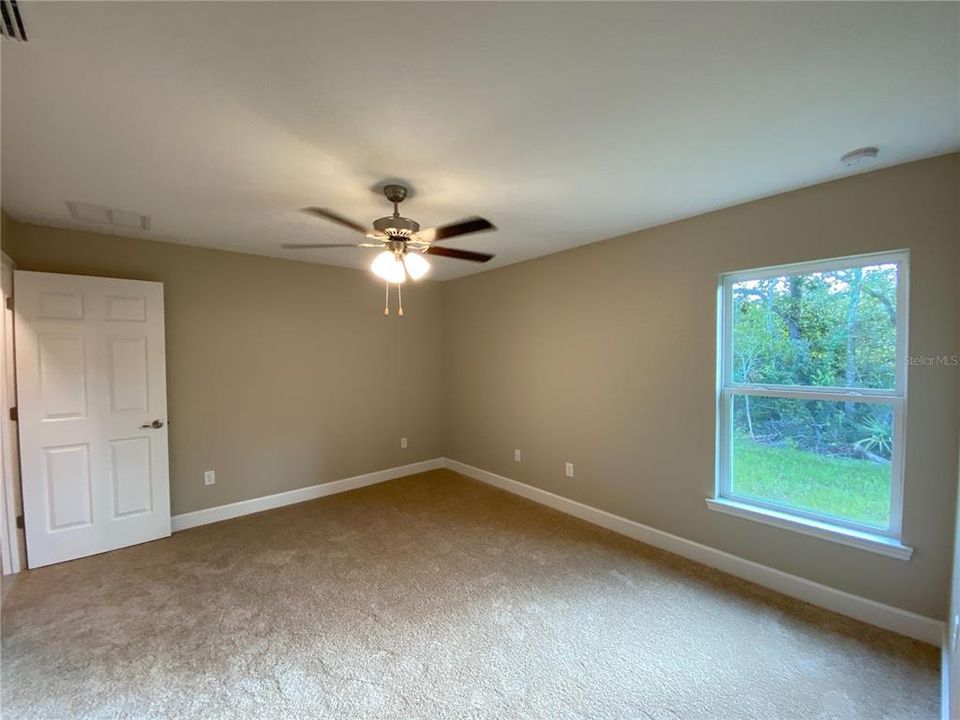 For Rent: $1,695 (3 beds, 2 baths, 1335 Square Feet)