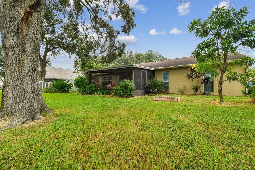 Active With Contract: $400,000 (4 beds, 2 baths, 1320 Square Feet)