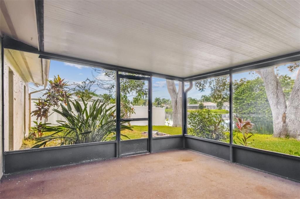 Active With Contract: $400,000 (4 beds, 2 baths, 1320 Square Feet)