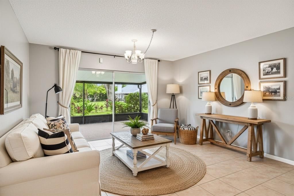 Active With Contract: $400,000 (4 beds, 2 baths, 1320 Square Feet)