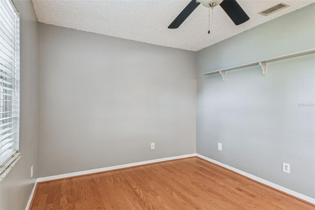 Active With Contract: $400,000 (4 beds, 2 baths, 1320 Square Feet)