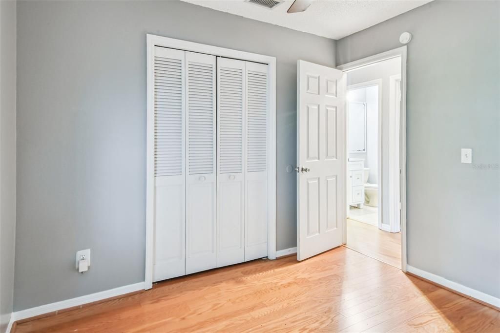 Active With Contract: $400,000 (4 beds, 2 baths, 1320 Square Feet)