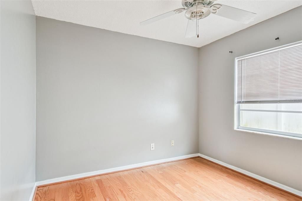 Active With Contract: $400,000 (4 beds, 2 baths, 1320 Square Feet)