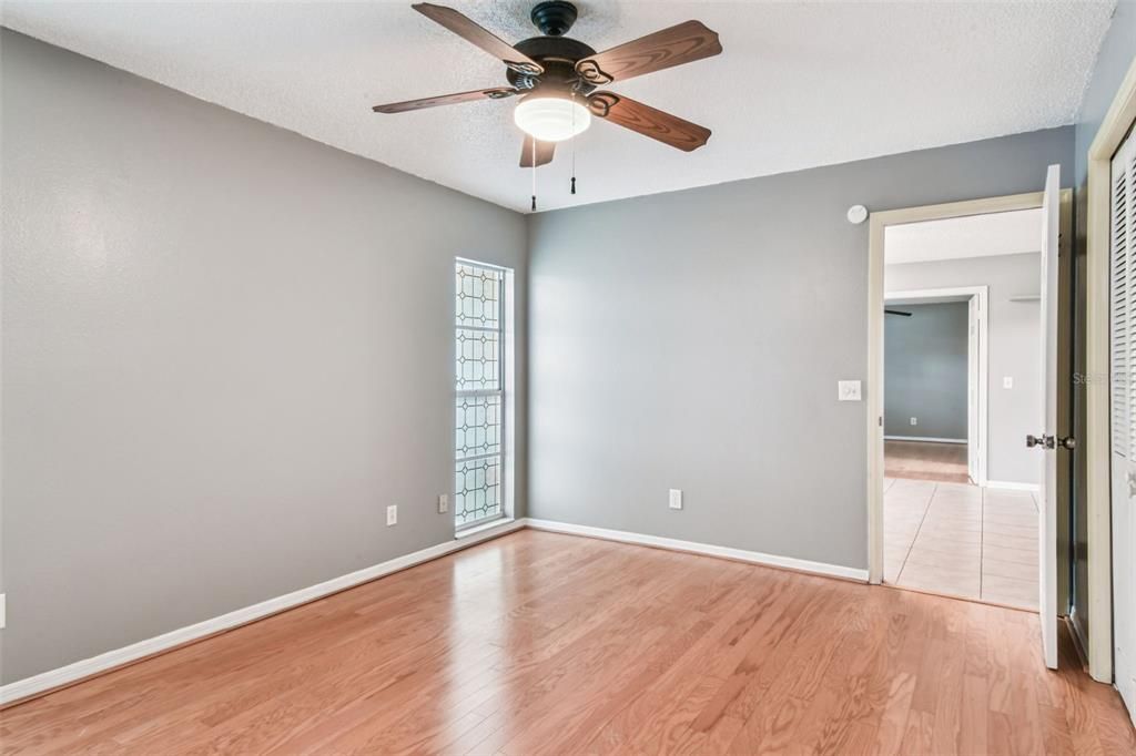 Active With Contract: $400,000 (4 beds, 2 baths, 1320 Square Feet)