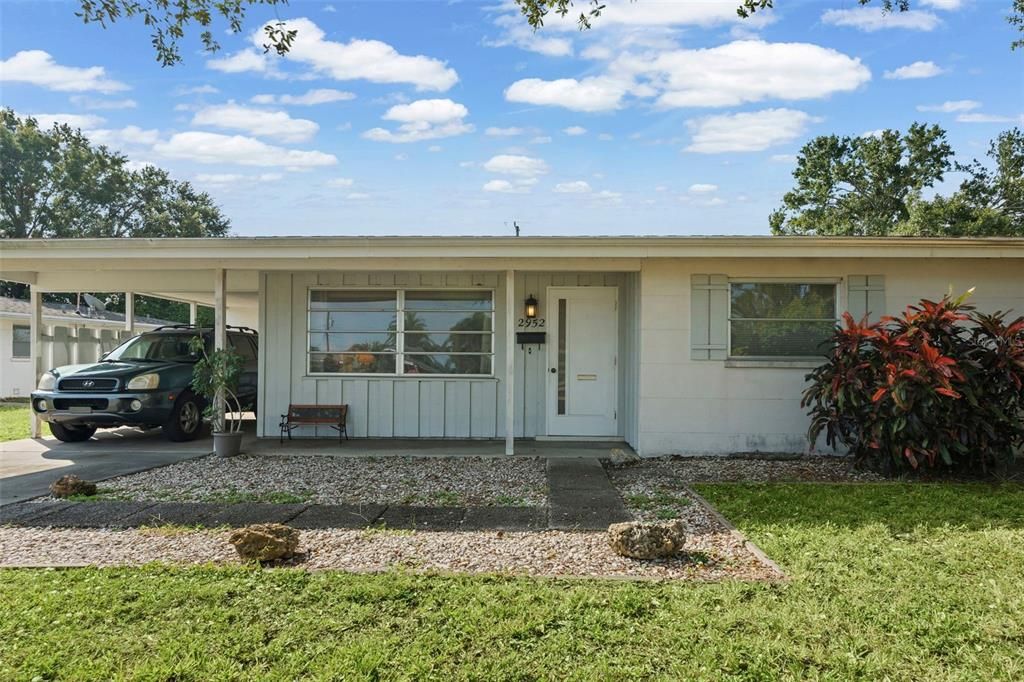 Activo con contrato: $300,000 (3 camas, 2 baños, 1132 Pies cuadrados)