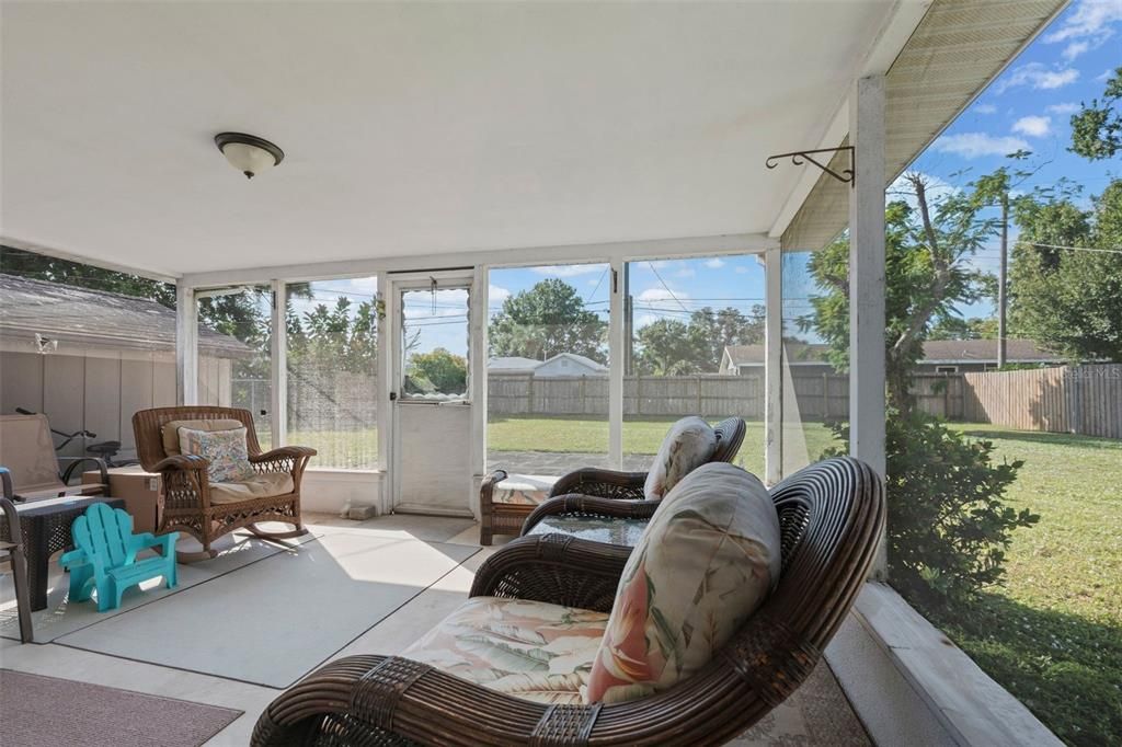 Activo con contrato: $300,000 (3 camas, 2 baños, 1132 Pies cuadrados)