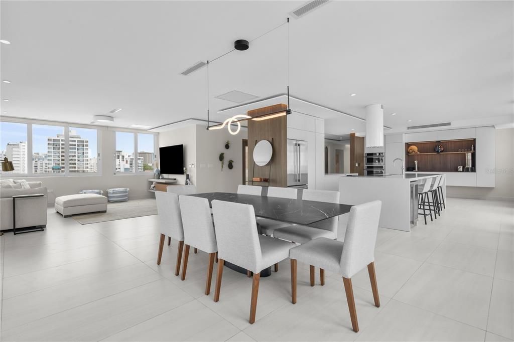 На продажу: $3,195,000 (4 спален, 3 ванн, 4209 Квадратных фут)