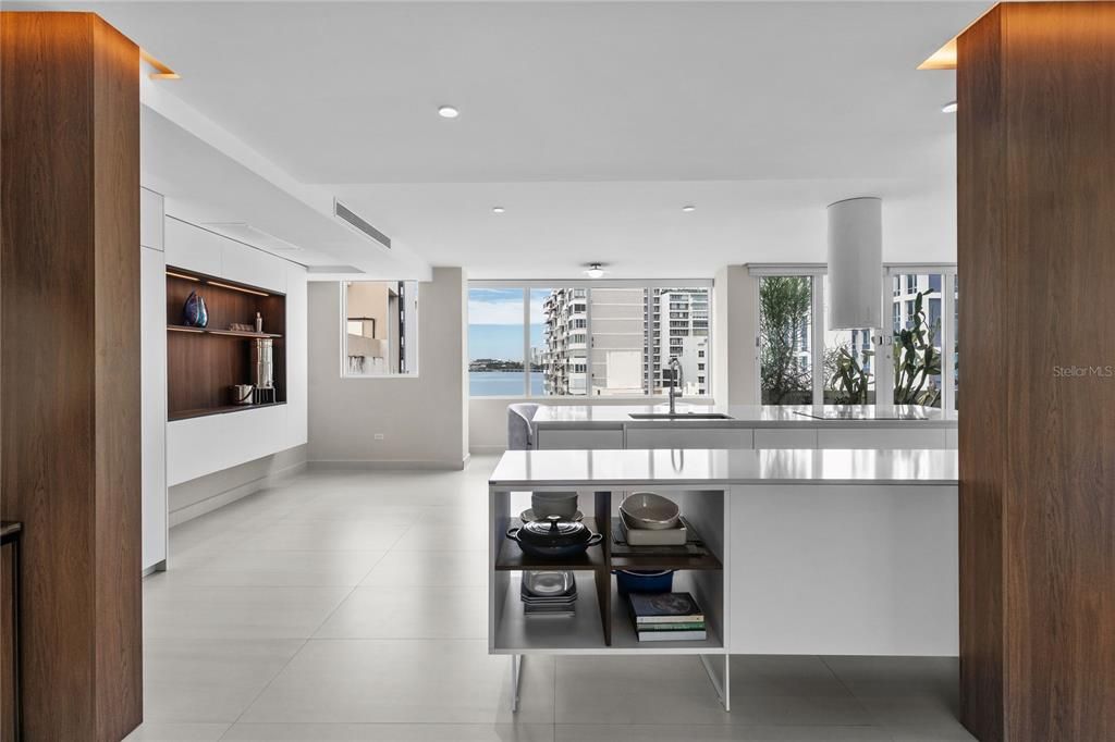 На продажу: $3,195,000 (4 спален, 3 ванн, 4209 Квадратных фут)