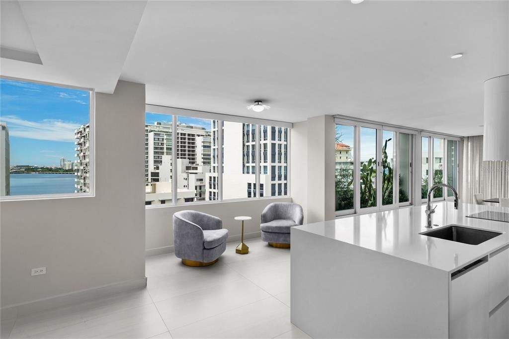 На продажу: $3,195,000 (4 спален, 3 ванн, 4209 Квадратных фут)