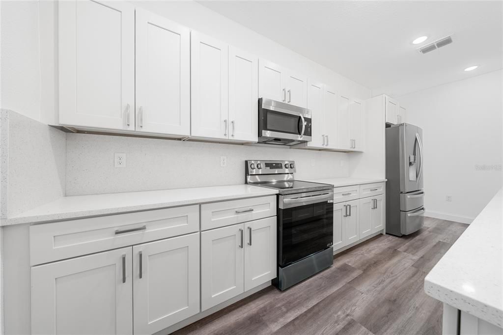 For Sale: $314,900 (4 beds, 2 baths, 1503 Square Feet)