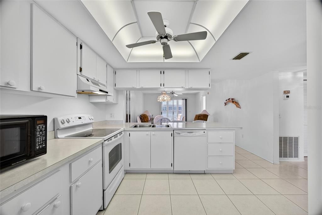 En Venta: $139,900 (2 camas, 2 baños, 1044 Pies cuadrados)