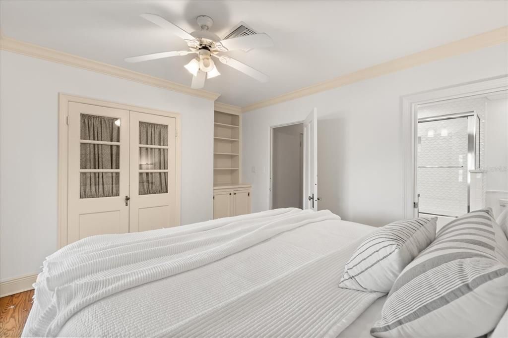 For Sale: $3,599,000 (5 beds, 6 baths, 4143 Square Feet)