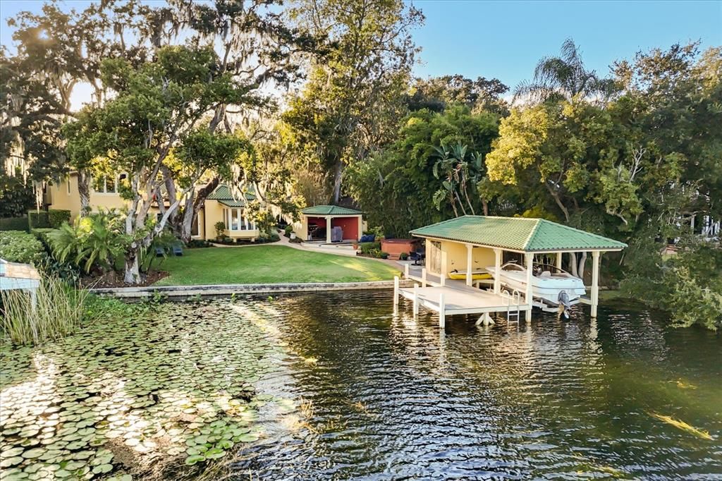 For Sale: $3,599,000 (5 beds, 6 baths, 4143 Square Feet)