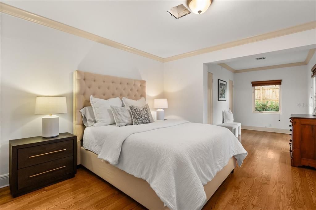 For Sale: $3,599,000 (5 beds, 6 baths, 4143 Square Feet)