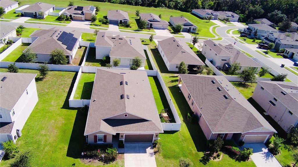 For Sale: $359,900 (4 beds, 2 baths, 1928 Square Feet)