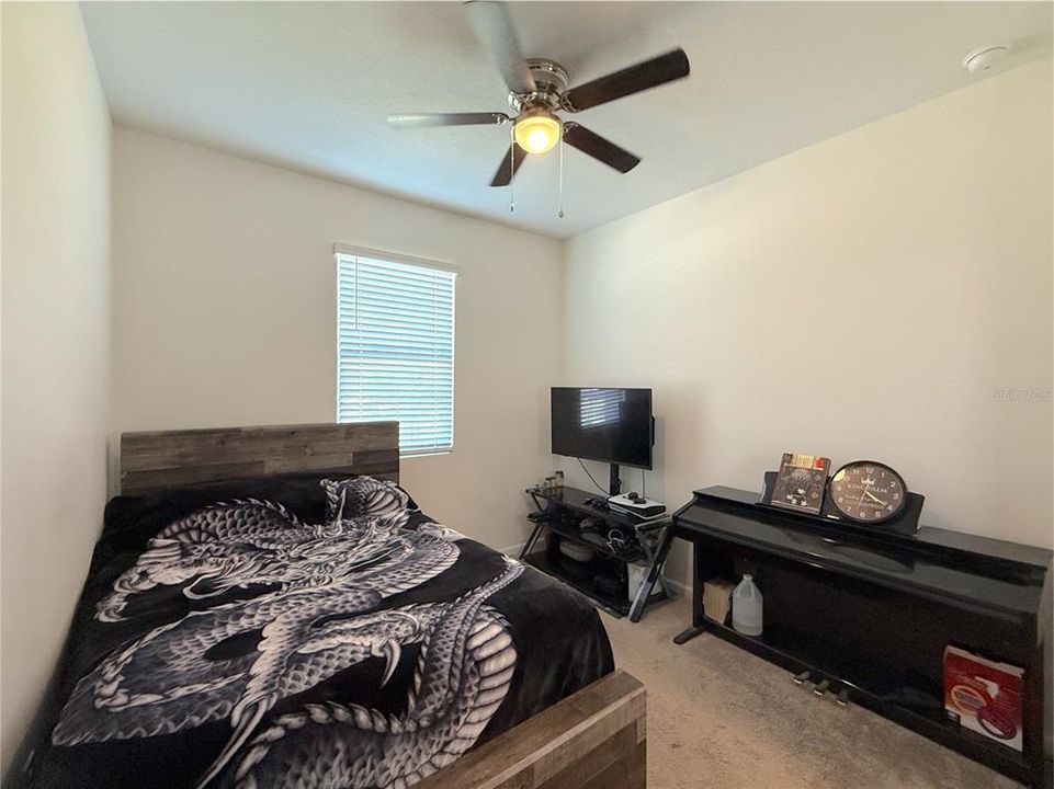 For Sale: $359,900 (4 beds, 2 baths, 1928 Square Feet)