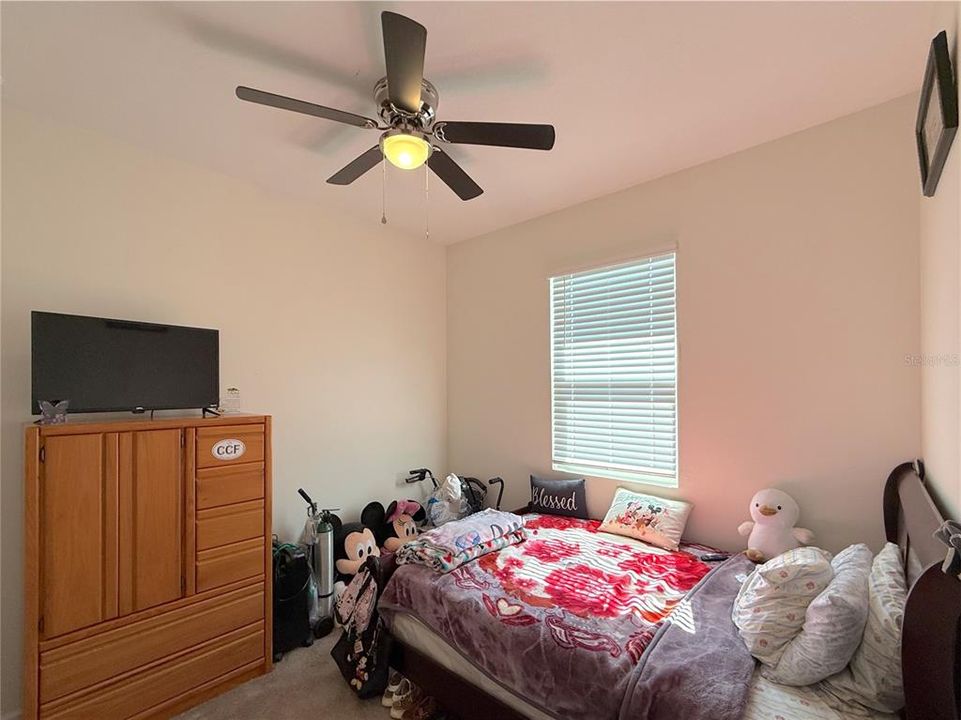 For Sale: $359,900 (4 beds, 2 baths, 1928 Square Feet)