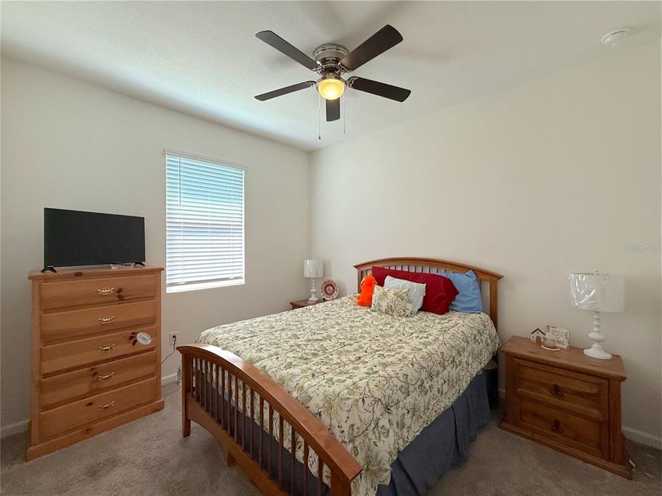 For Sale: $359,900 (4 beds, 2 baths, 1928 Square Feet)