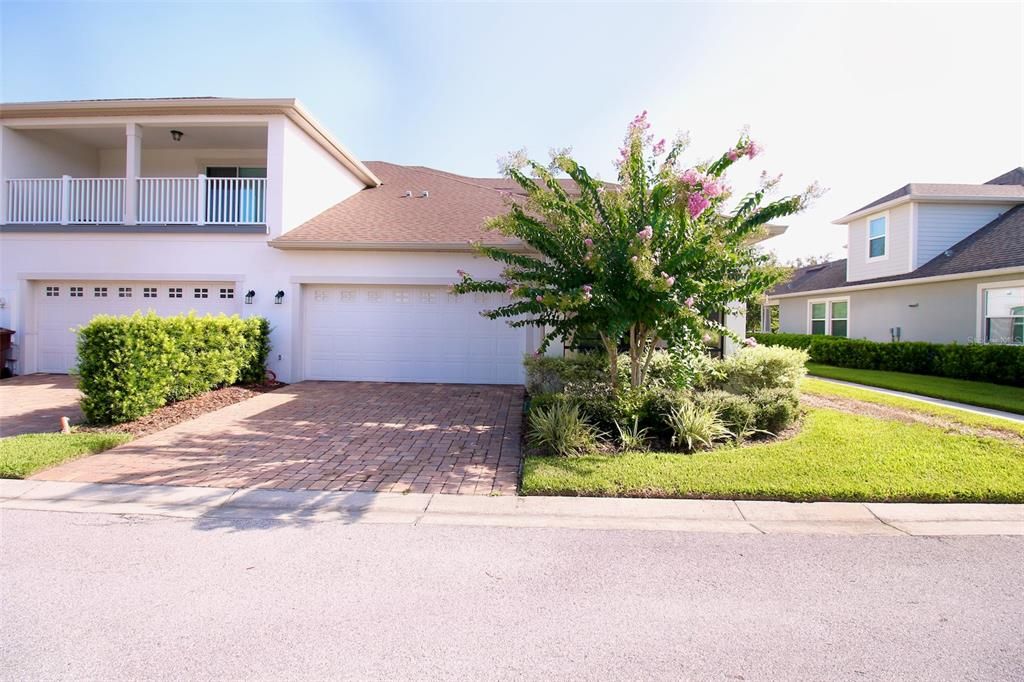 Active With Contract: $2,350 (3 beds, 2 baths, 1690 Square Feet)