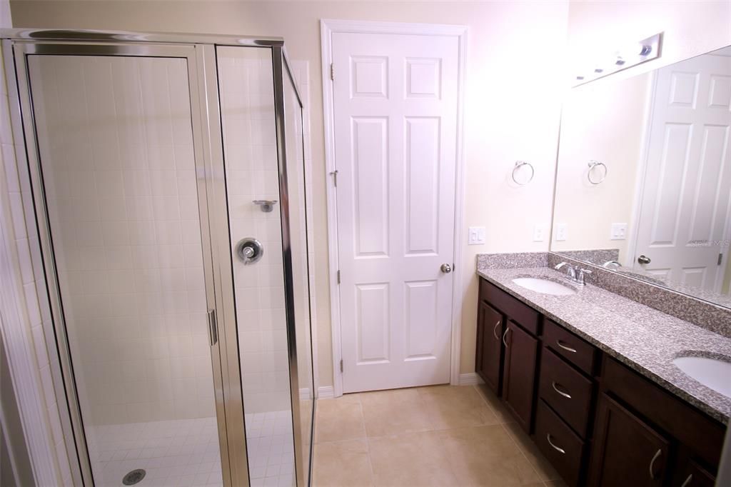 Active With Contract: $2,350 (3 beds, 2 baths, 1690 Square Feet)