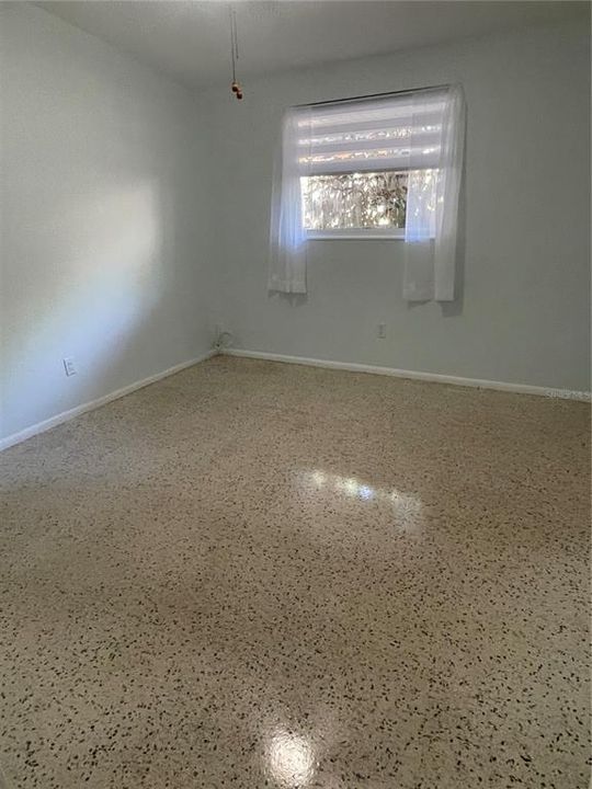 待售: $657,000 (4 贝兹, 0 浴室, 2045 平方英尺)