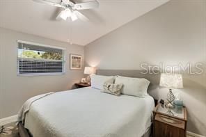 待售: $657,000 (4 贝兹, 0 浴室, 2045 平方英尺)