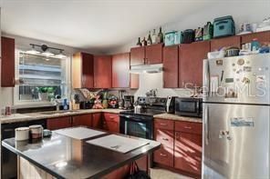 待售: $657,000 (4 贝兹, 0 浴室, 2045 平方英尺)