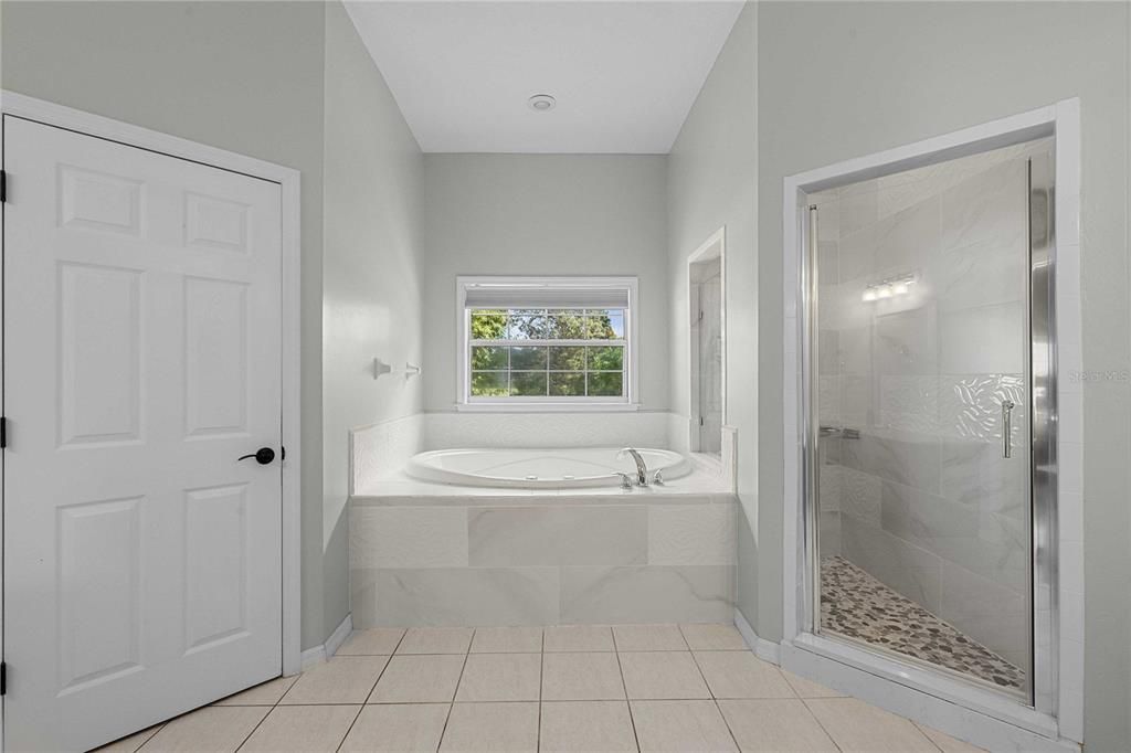 For Sale: $899,900 (4 beds, 3 baths, 2691 Square Feet)