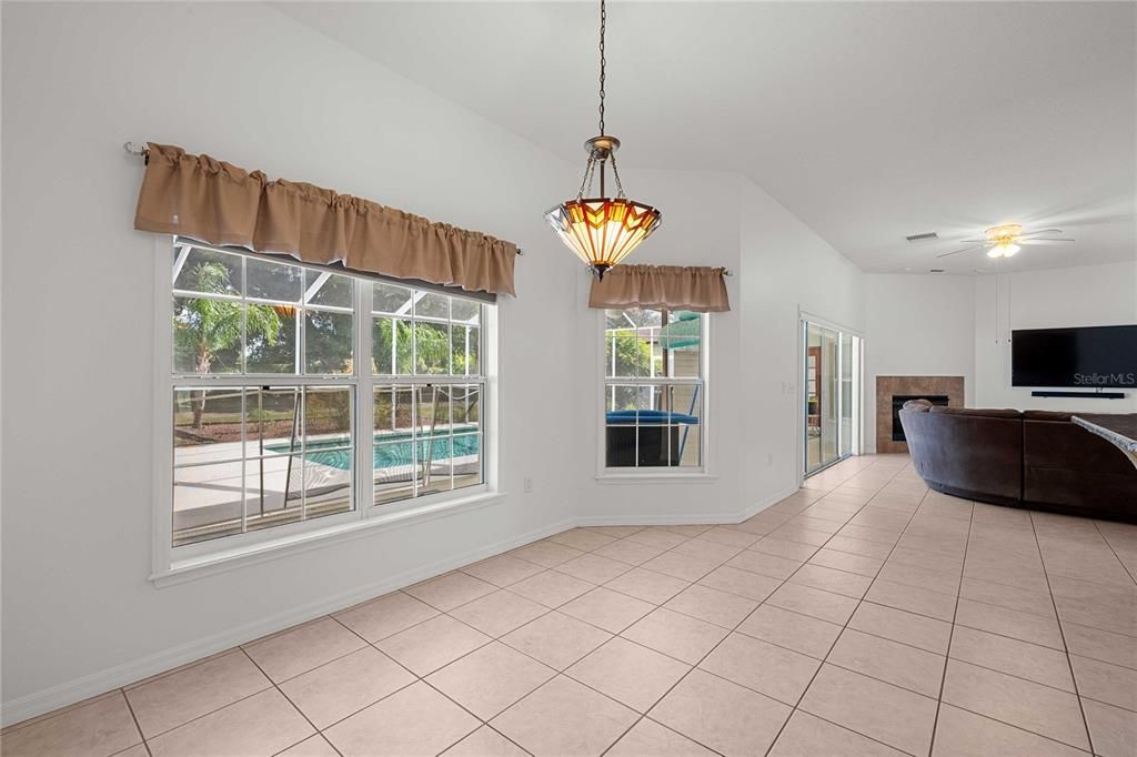 For Sale: $899,900 (4 beds, 3 baths, 2691 Square Feet)