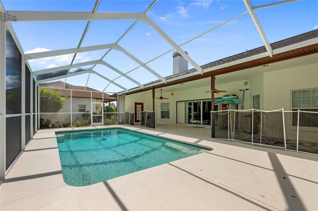 For Sale: $899,900 (4 beds, 3 baths, 2691 Square Feet)