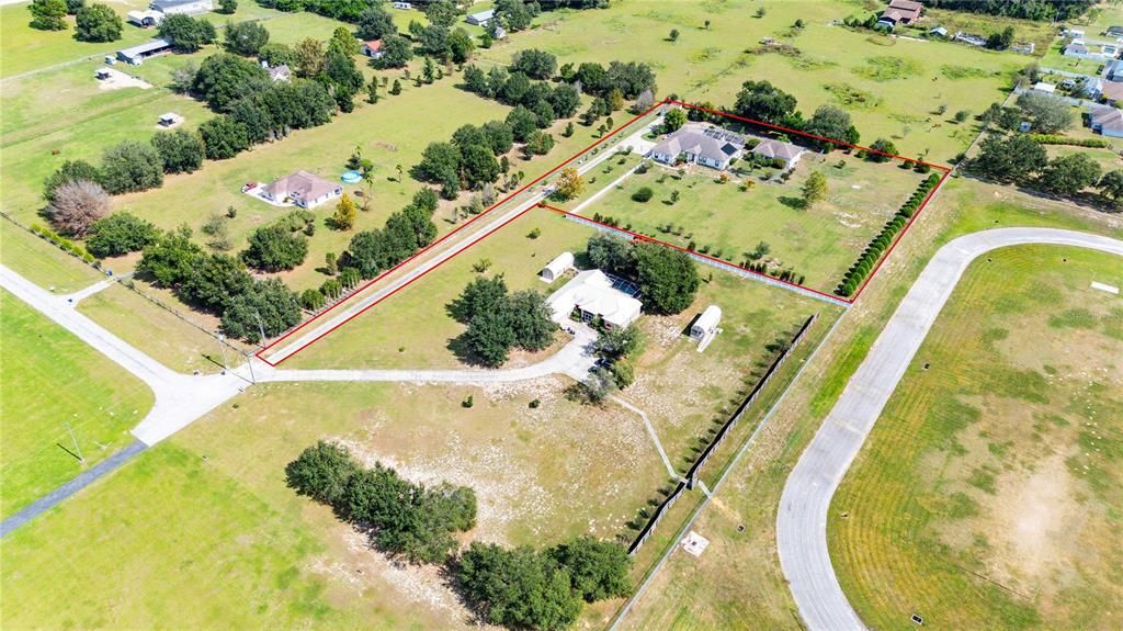 For Sale: $899,900 (4 beds, 3 baths, 2691 Square Feet)