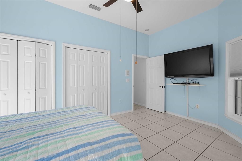 For Sale: $899,900 (4 beds, 3 baths, 2691 Square Feet)