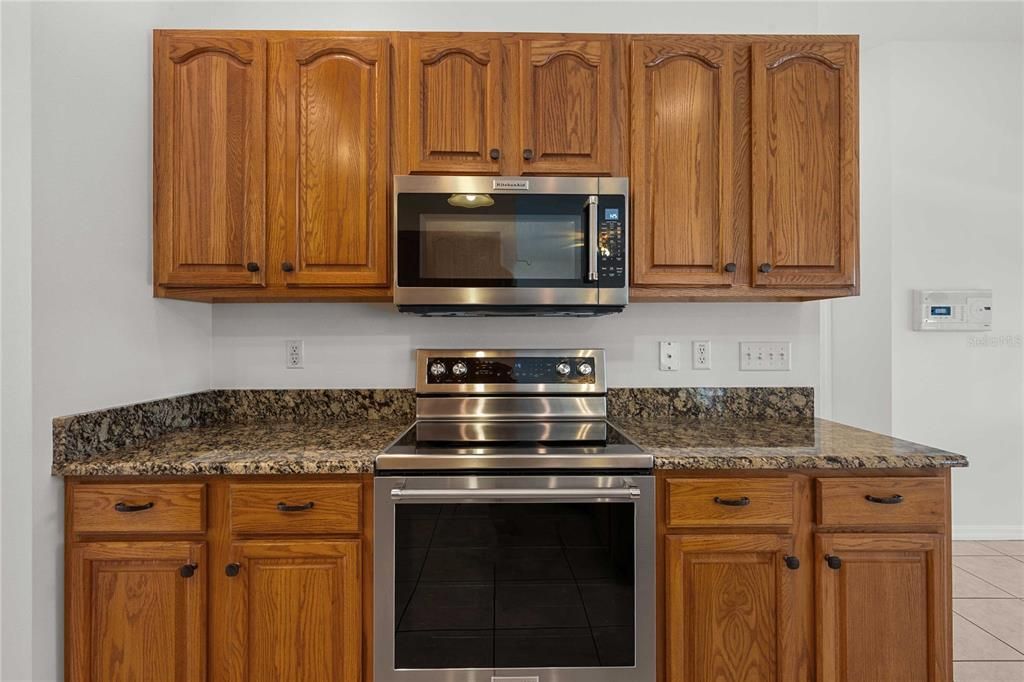 For Sale: $899,900 (4 beds, 3 baths, 2691 Square Feet)