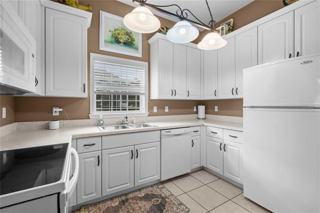 For Sale: $899,900 (4 beds, 3 baths, 2691 Square Feet)