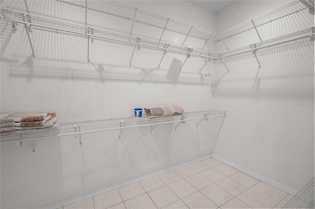 For Sale: $899,900 (4 beds, 3 baths, 2691 Square Feet)