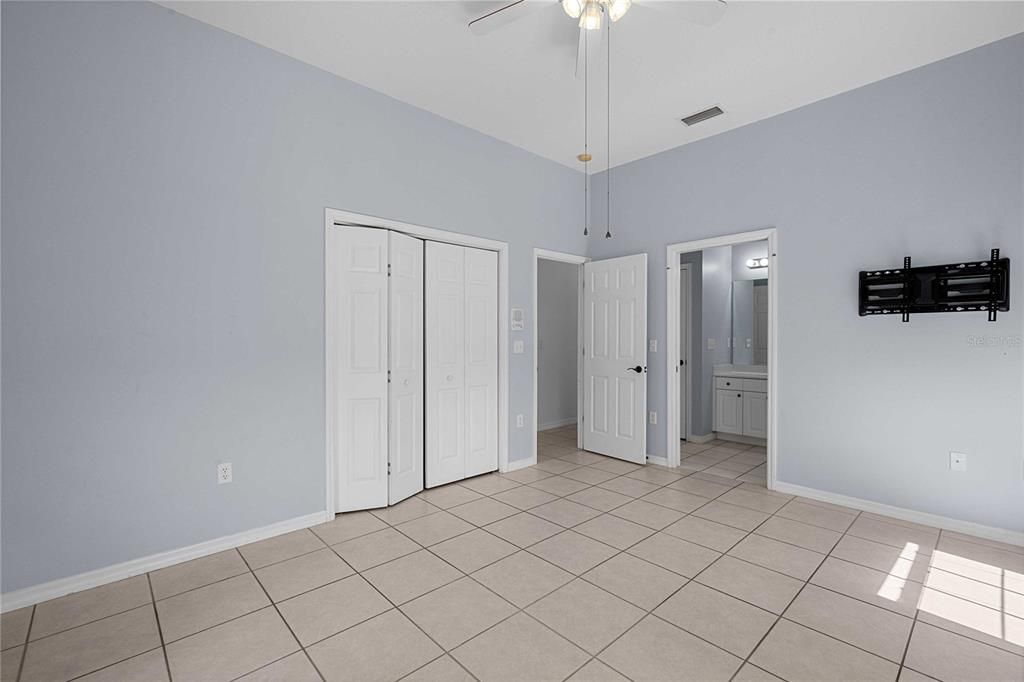 For Sale: $899,900 (4 beds, 3 baths, 2691 Square Feet)